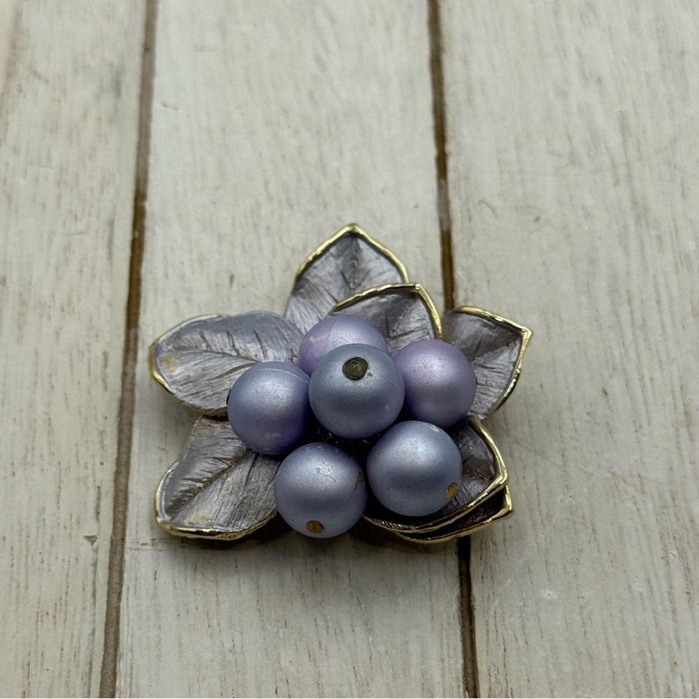 Elegant light Purple Floral Brooch